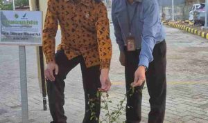 Taruna Ikrar Kunjungi RS Hermina Makassar, Tanam Pohon dan Tinjau Instalasi Farmasi