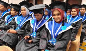 Universitas Wira Bhakti Makassar Wisuda 312 Lulusan