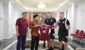 Munafri Sambut Kunjungan Kedubes Inggris dan Klub Sepak Bola Tranmere Rovers