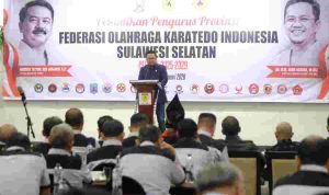 Lantik Pengurus FORKI Sulsel, Darmawangsyah Muin Tekankan Profesionalisme Wasit dan Target 10 Besar PON