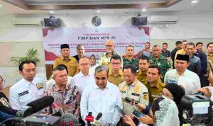 Ketua MPR RI, Mendagri, dan Kepala BPOM Sambut Ramadhan dengan Menyerahkan Bantuan bagi Korban Bencana di 8 Kabupaten Aceh